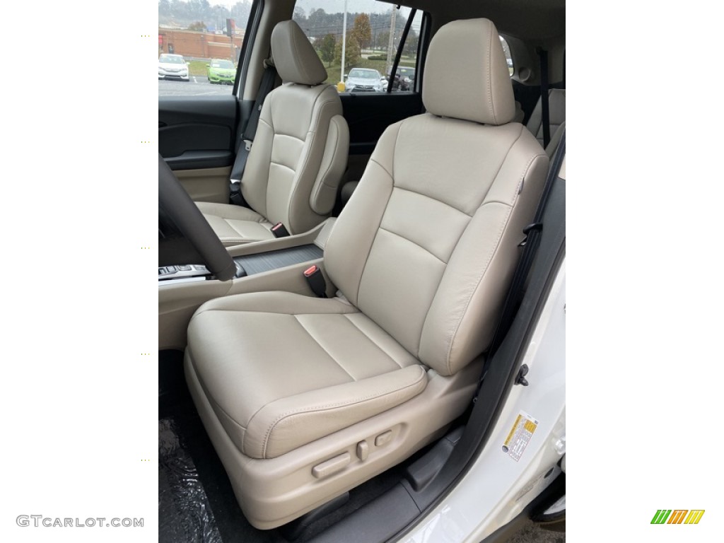 2020 Honda Pilot Touring AWD Front Seat Photo #136136543