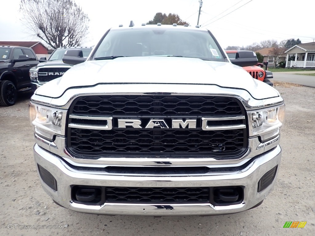 2019 3500 Tradesman Crew Cab 4x4 - Bright White / Black/Diesel Gray photo #8