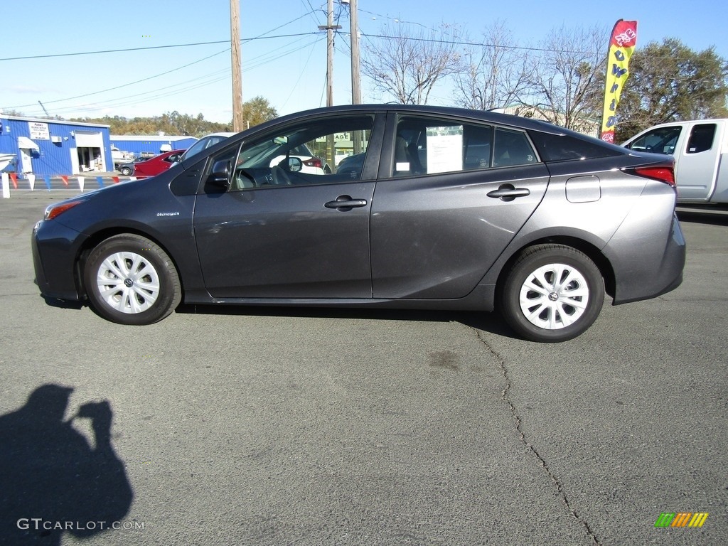 2019 Prius LE - Magnetic Grey Metallic / Black photo #5