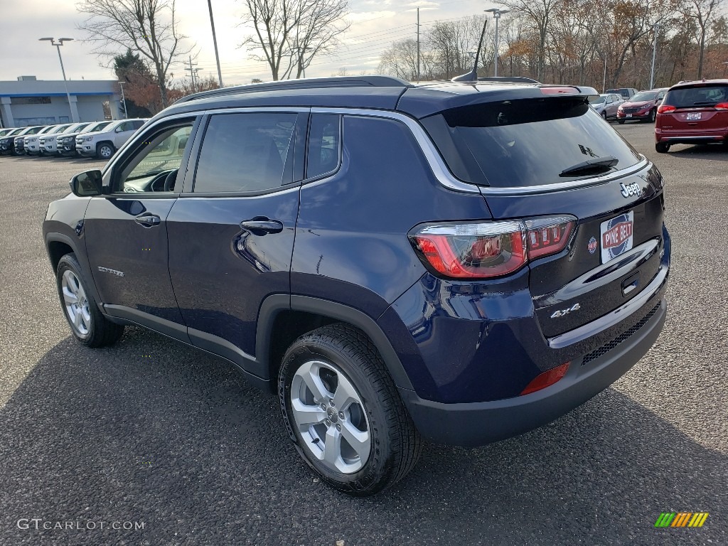 2020 Compass Latitude 4x4 - Jazz Blue Pearl / Black photo #4