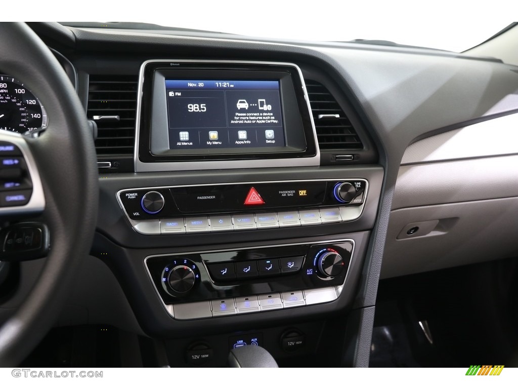 2019 Hyundai Sonata SE Controls Photo #136145616
