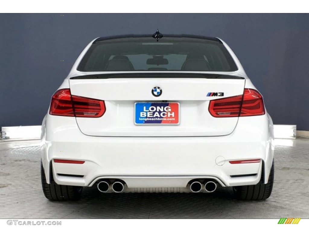 2018 M3 Sedan - Alpine White / Black photo #3