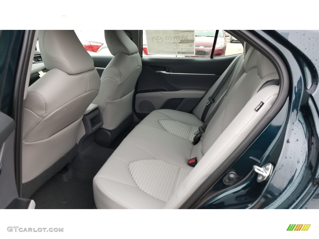 Ash Interior 2020 Toyota Camry SE Photo #136146975