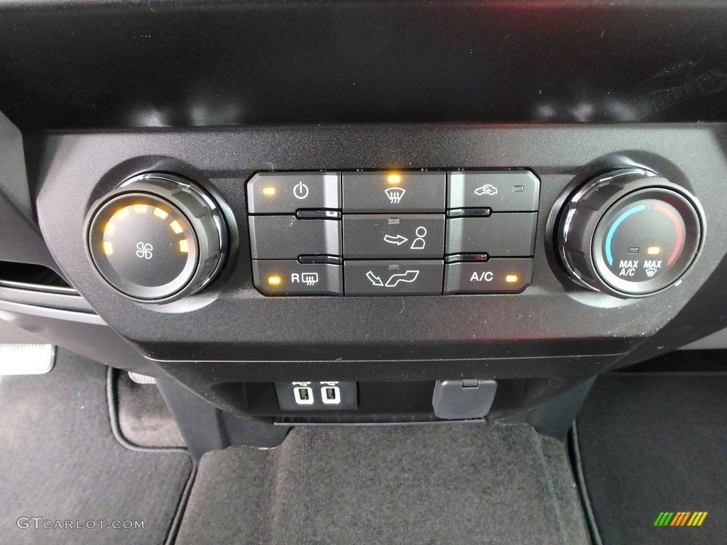 2019 Ford F150 XLT SuperCab 4x4 Controls Photo #136147554