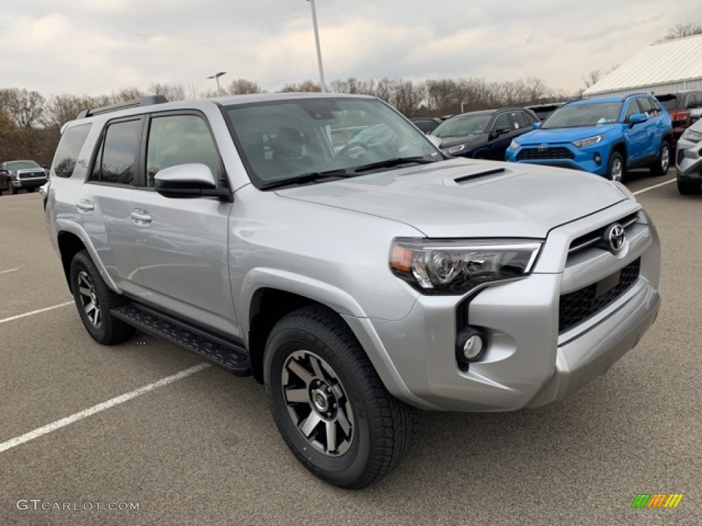 Classic Silver Metallic 2020 Toyota 4Runner TRD Off-Road 4x4 Exterior Photo #136148583