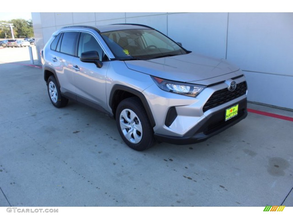 2019 RAV4 LE - Silver Sky Metallic / Black photo #2