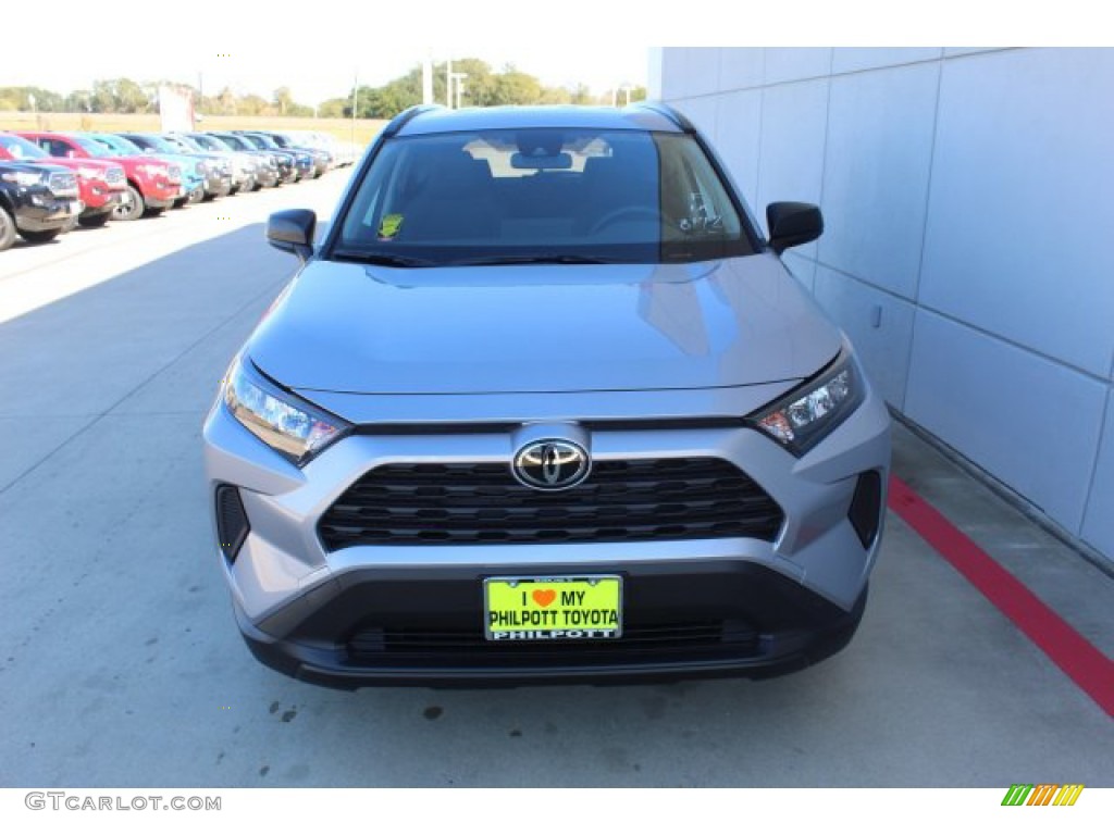 2019 RAV4 LE - Silver Sky Metallic / Black photo #3