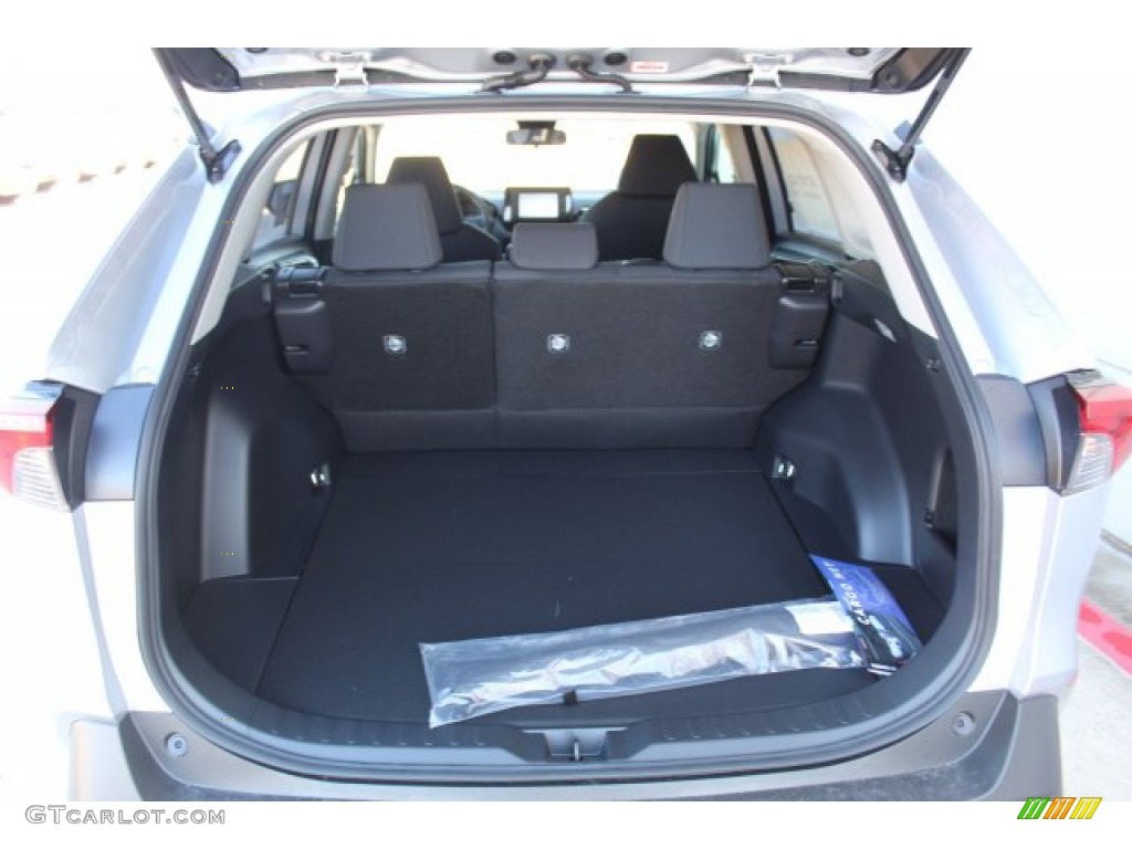 2019 RAV4 LE - Silver Sky Metallic / Black photo #22