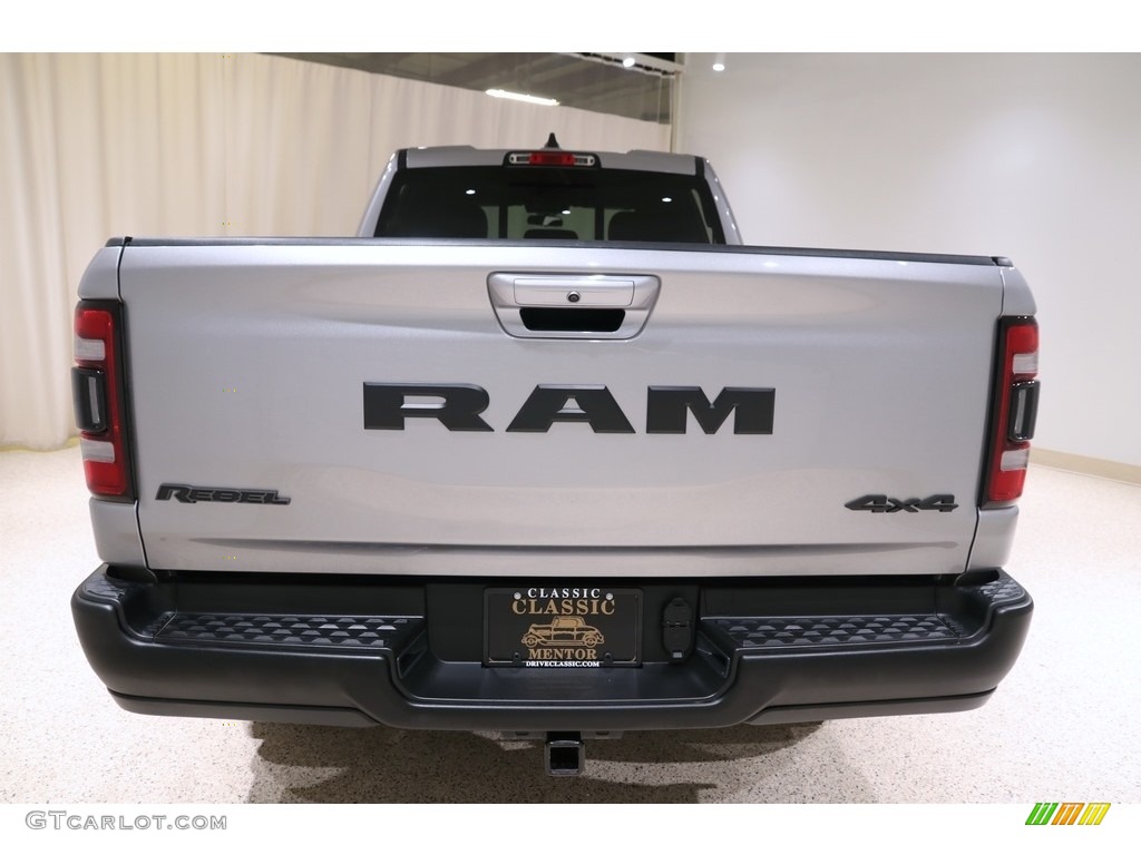 2019 1500 Rebel Quad Cab 4x4 - Billett Silver Metallic / Black/Red photo #22