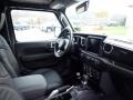 Sting-Gray - Wrangler Unlimited Sahara 4x4 Photo No. 11