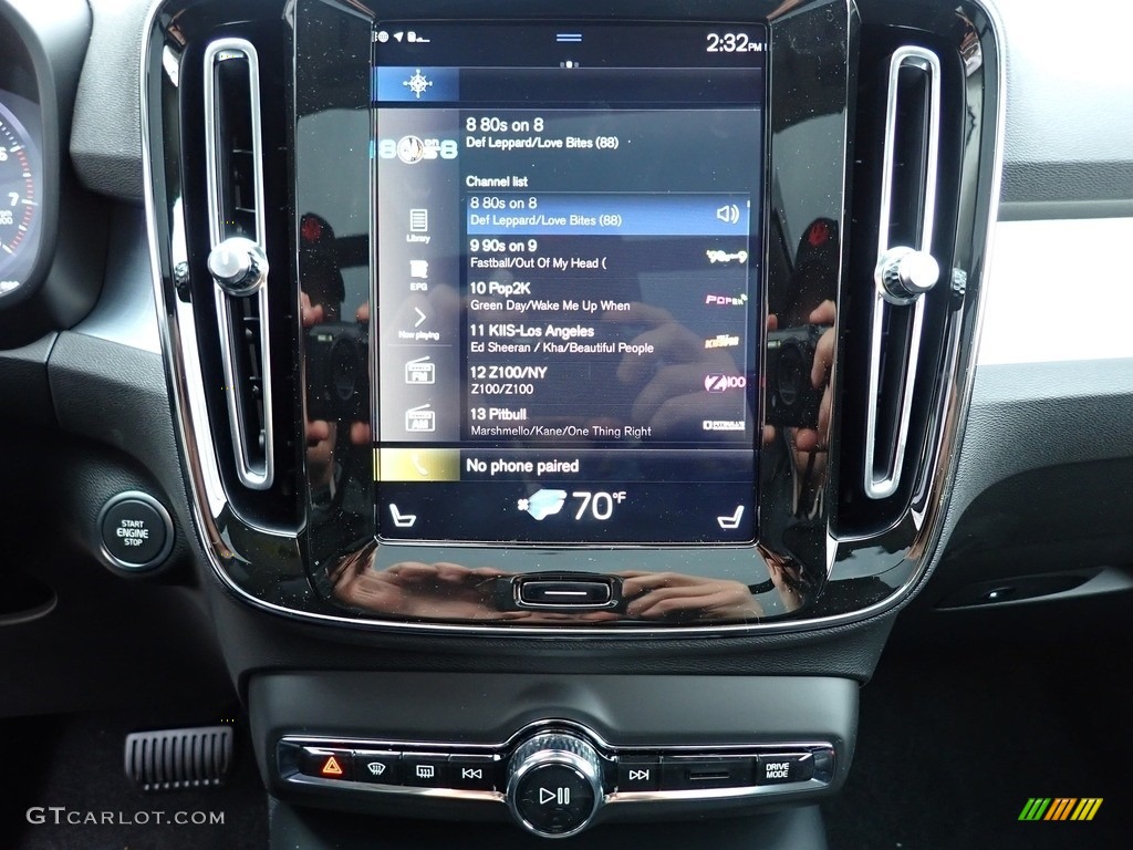 2020 XC40 T5 Momentum AWD - Ice White / Charcoal photo #15