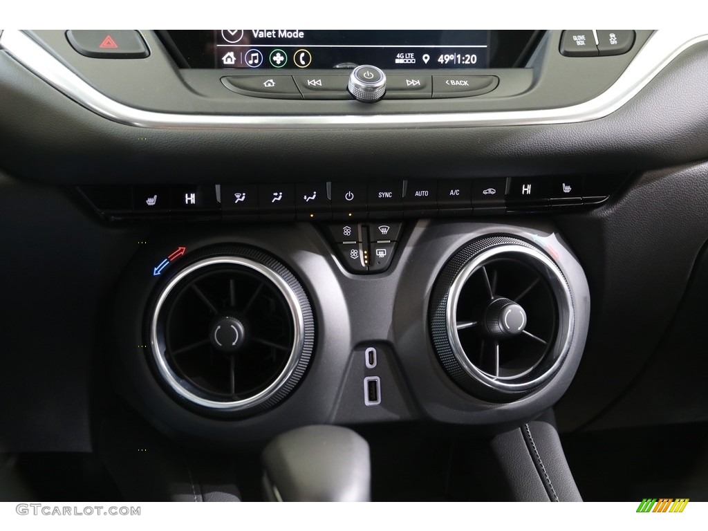 2019 Chevrolet Blazer 2.5L Cloth Controls Photo #136170130