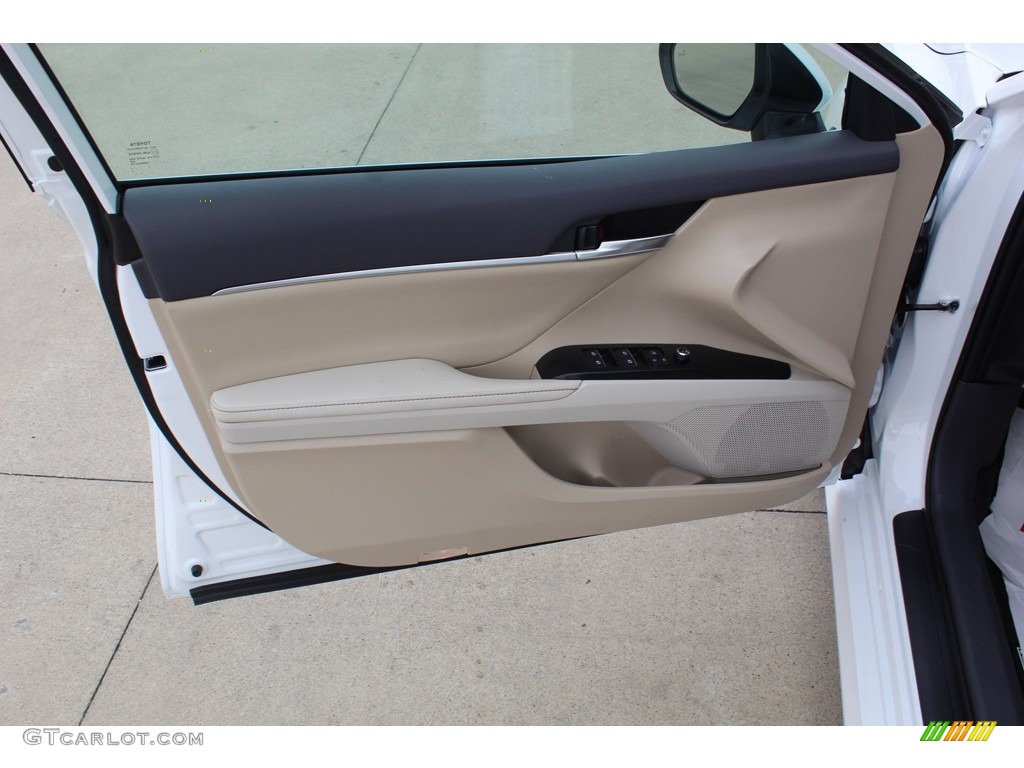 2020 Camry XLE - Super White / Macadamia photo #9