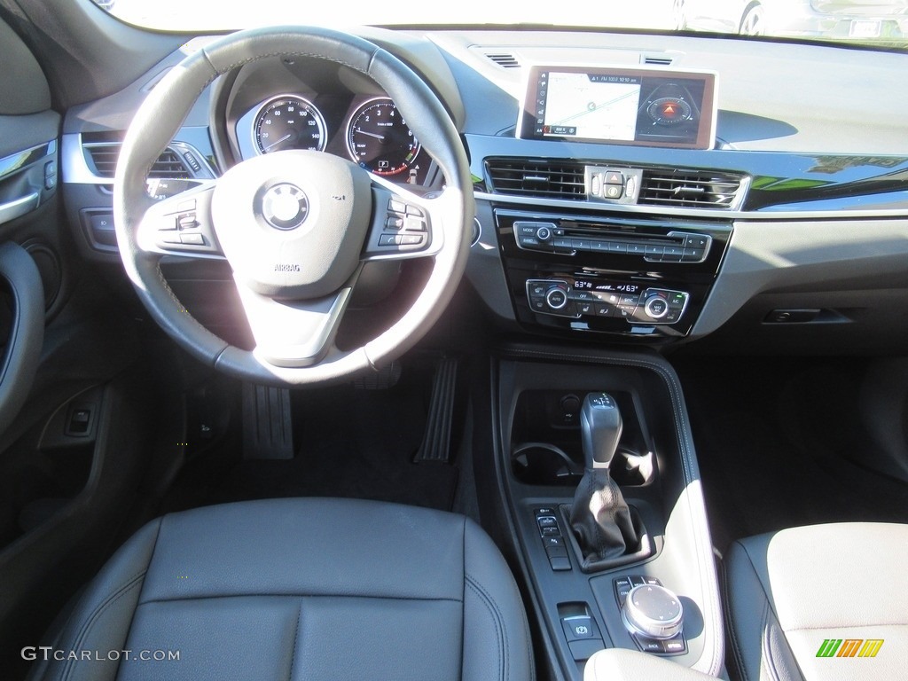 2019 X1 sDrive28i - Jet Black / Black photo #14