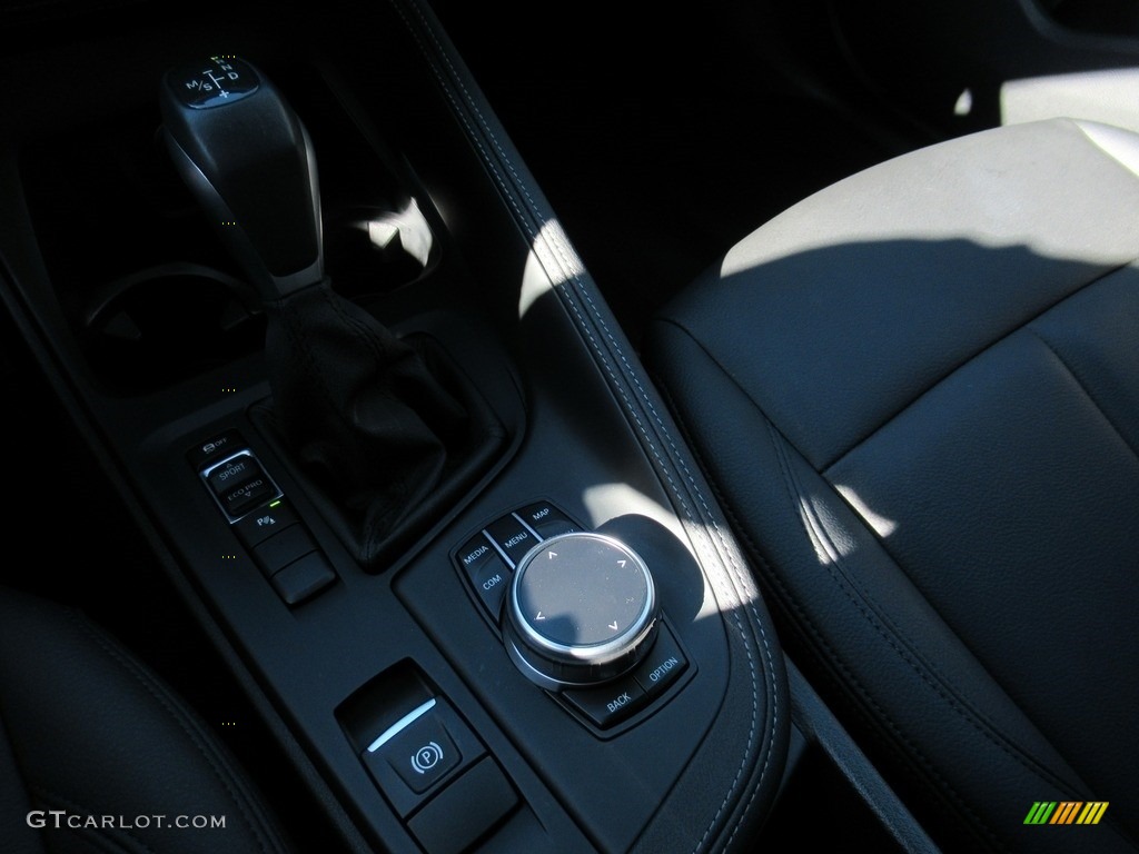 2019 X1 sDrive28i - Jet Black / Black photo #19