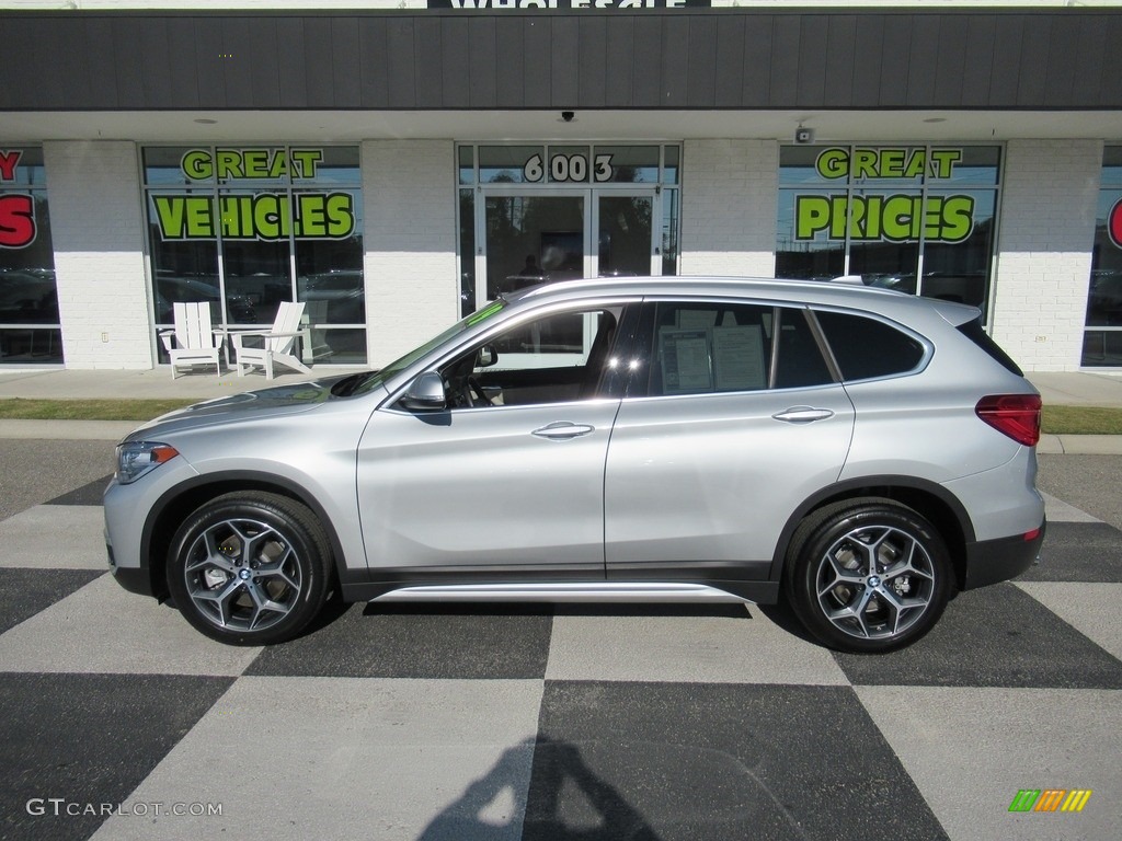 Glacier Silver Metallic BMW X1