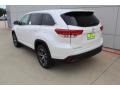 2019 Blizzard Pearl White Toyota Highlander LE  photo #6