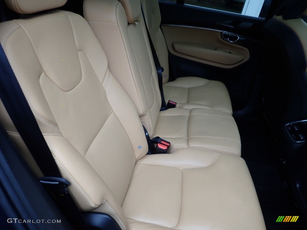 Blonde Interior 2019 Volvo XC90 T6 AWD Momentum Photo #136176205