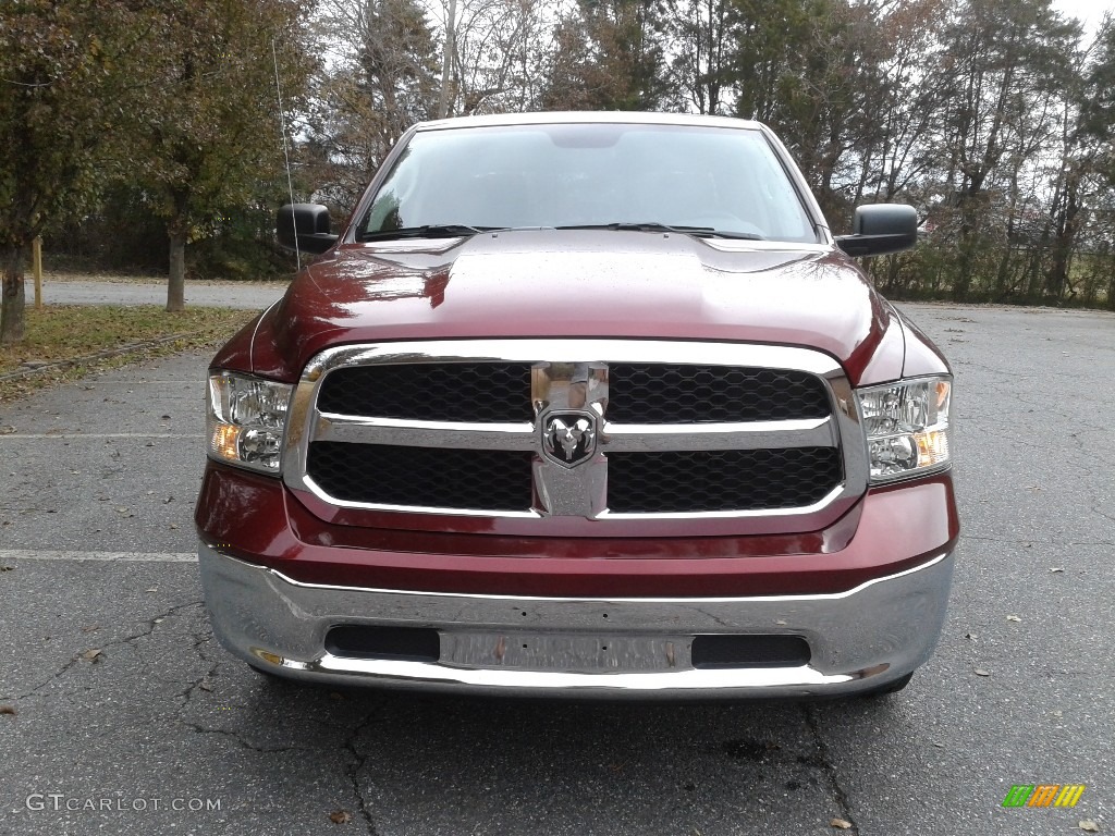 2019 1500 Classic SLT Crew Cab 4x4 - Delmonico Red Pearl / Black/Diesel Gray photo #3