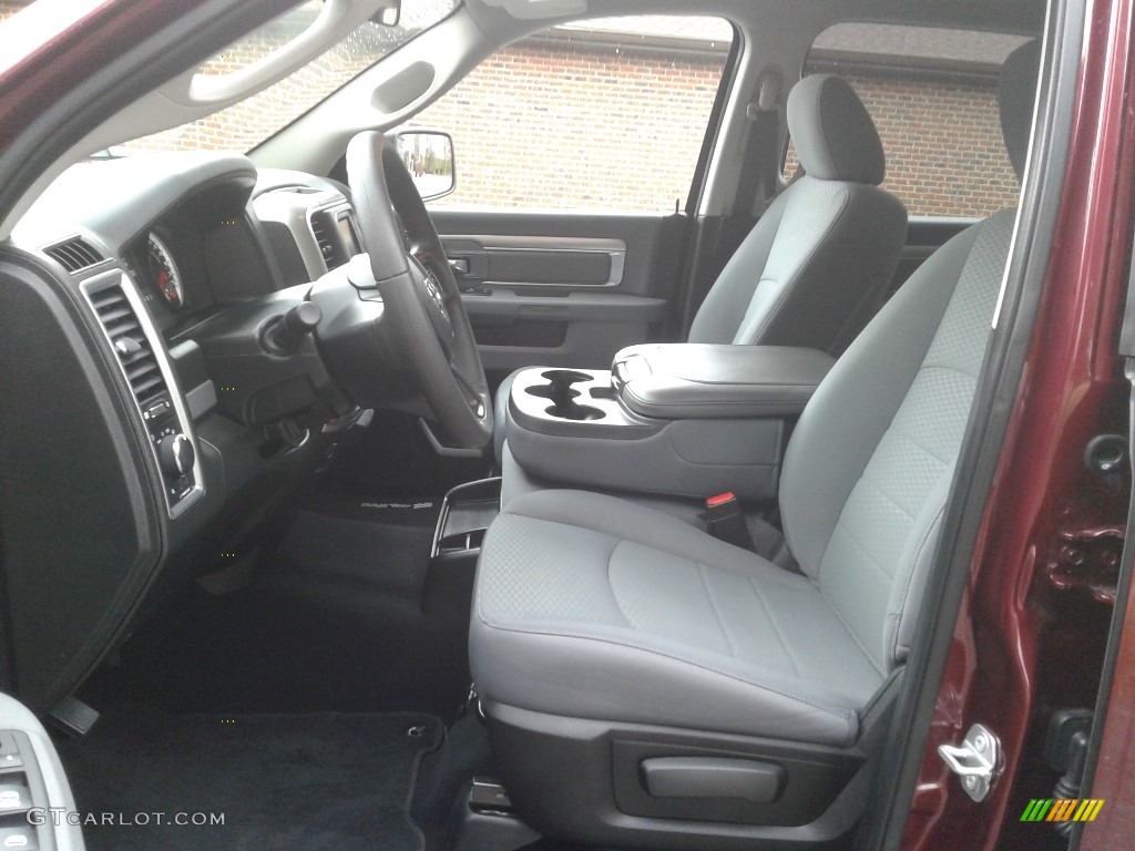 2019 1500 Classic SLT Crew Cab 4x4 - Delmonico Red Pearl / Black/Diesel Gray photo #10