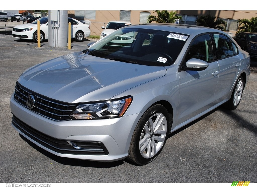 Reflex Silver Metallic 2019 Volkswagen Passat Wolfsburg Exterior Photo #136179424