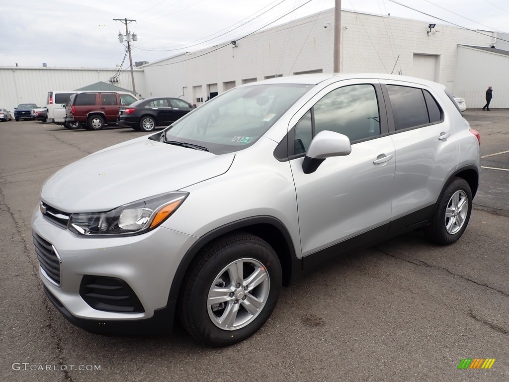 Silver Ice Metallic 2020 Chevrolet Trax LS Exterior Photo #136180351