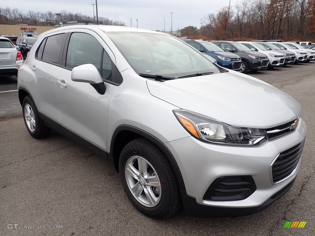 Silver Ice Metallic 2020 Chevrolet Trax LS Exterior Photo #136180534