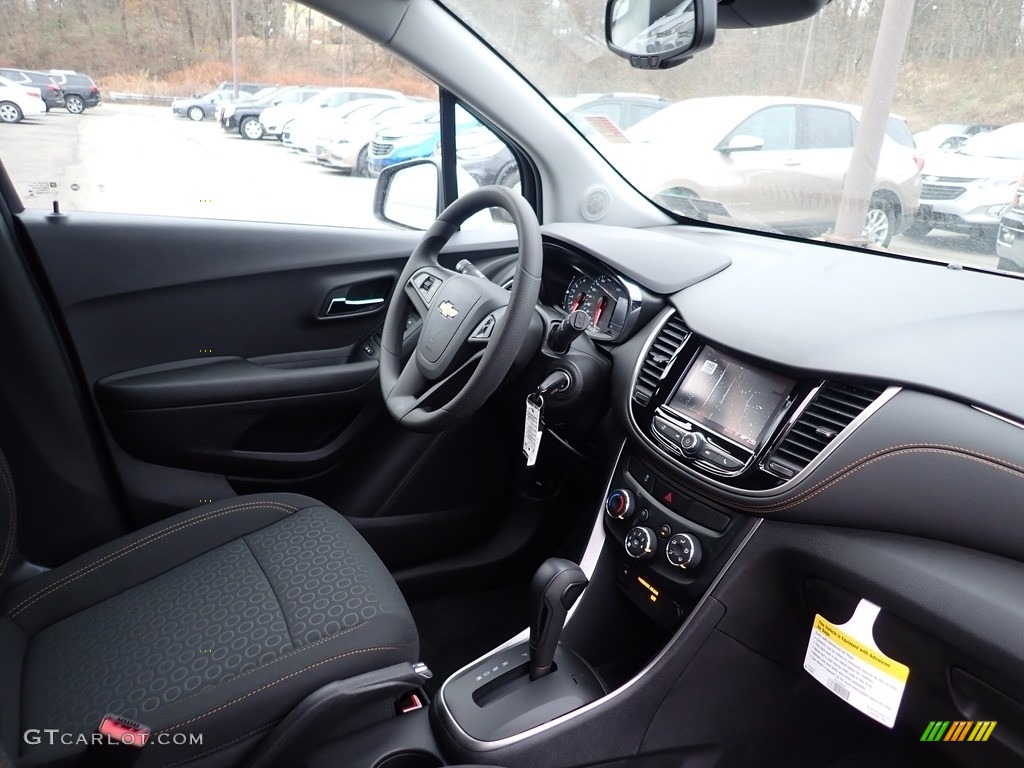 2020 Chevrolet Trax LS Dashboard Photos
