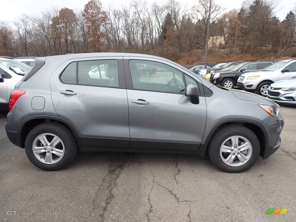 Satin Steel Metallic 2020 Chevrolet Trax LS Exterior Photo #136182121