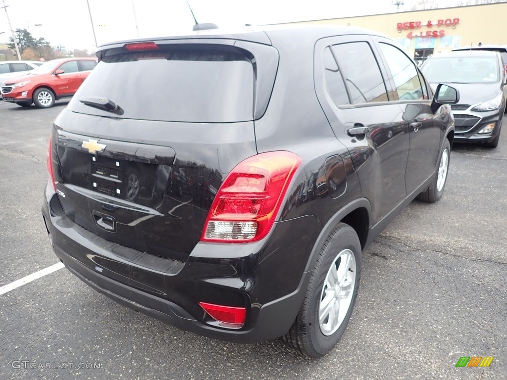 2020 Trax LS - Mosaic Black Metallic / Jet Black photo #5