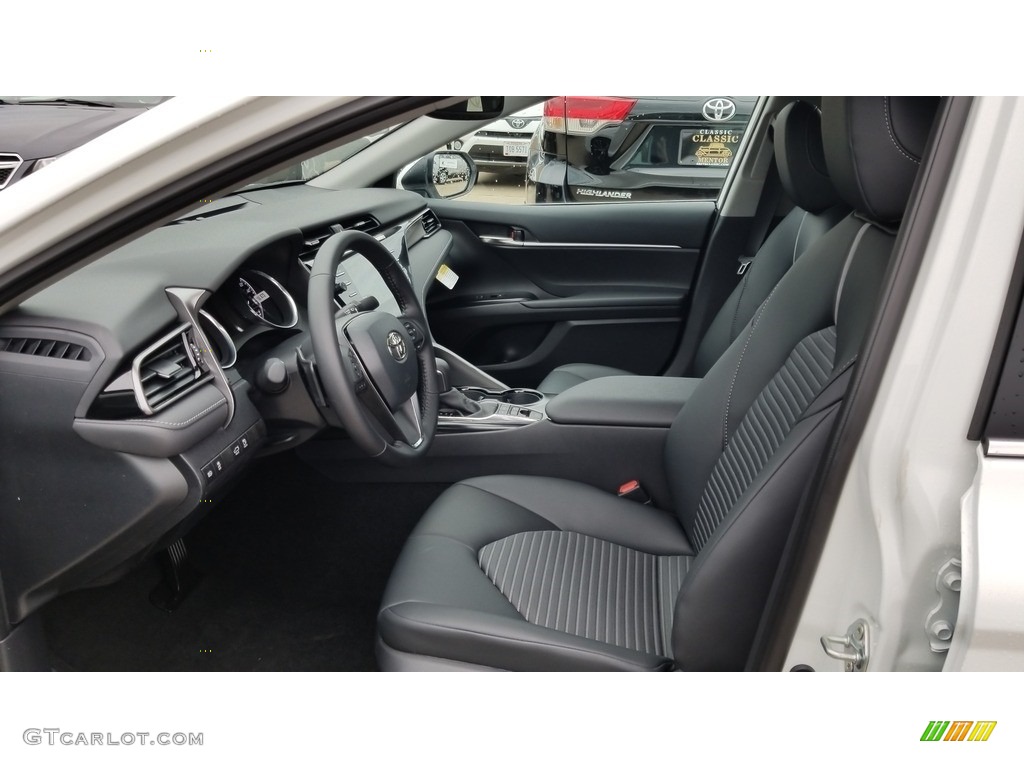 Black Interior 2020 Toyota Camry Hybrid SE Photo #136188655