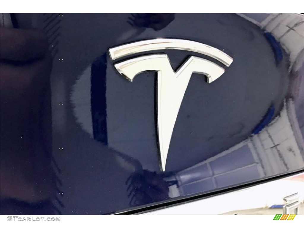 2018 Tesla Model X 75D Marks and Logos Photo #136193592