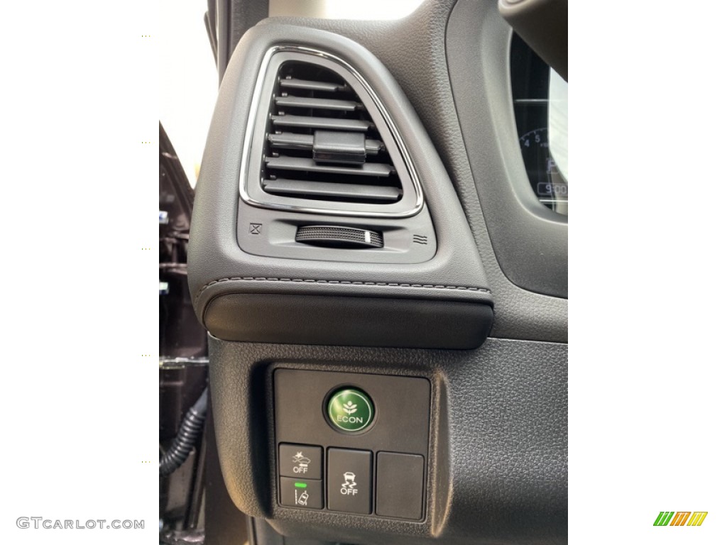 2020 Honda HR-V EX AWD Controls Photo #136194888
