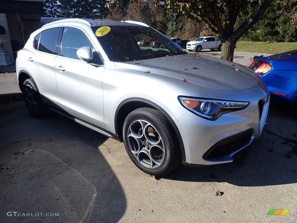 2018 Stelvio AWD - Silverstone Gray Metallic / Black/Black photo #2