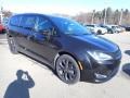 2020 Brilliant Black Crystal Pearl Chrysler Pacifica Touring  photo #7