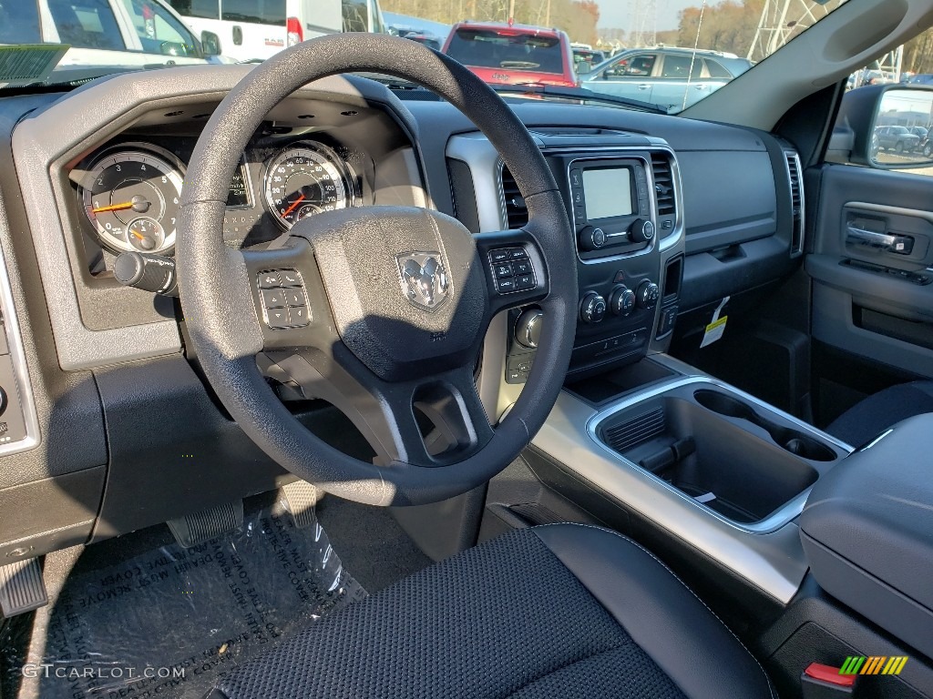 2019 1500 Classic Warlock Quad Cab 4x4 - Mojave Sand / Black photo #8