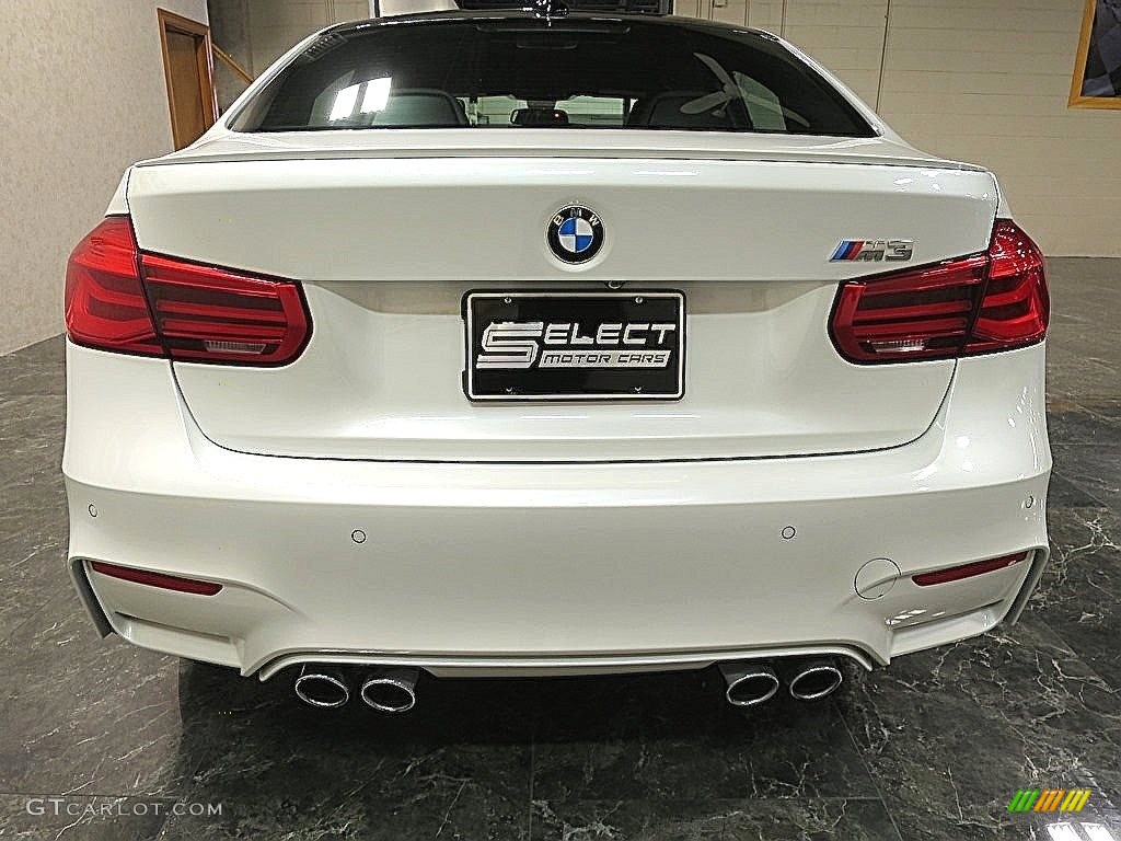 2017 M3 Sedan - Mineral White Metallic / Black photo #5