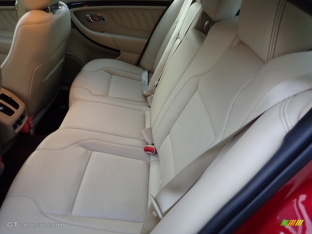 2019 Taurus Limited AWD - Ruby Red / Dune photo #16