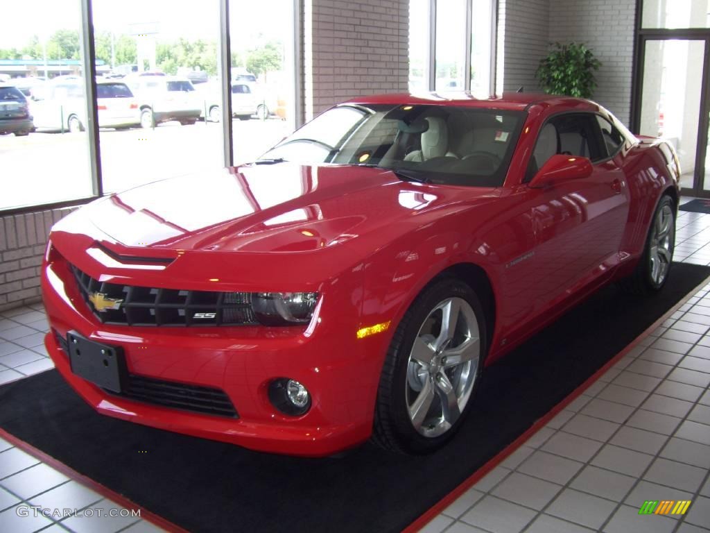 2010 Camaro SS Coupe - Victory Red / Beige photo #1