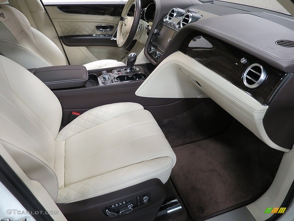 2017 Bentley Bentayga W12 Front Seat Photo #136206139