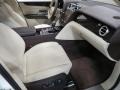 Linen Front Seat Photo for 2017 Bentley Bentayga #136206139