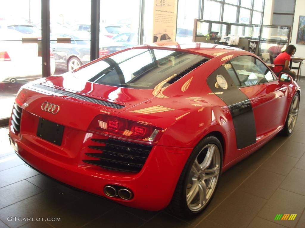 2009 R8 4.2 FSI quattro - Brilliant Red / Black Alcantara/Leather photo #4
