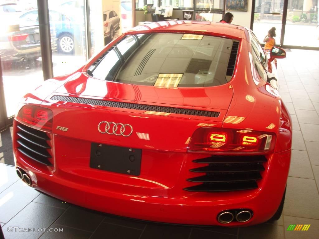 2009 R8 4.2 FSI quattro - Brilliant Red / Black Alcantara/Leather photo #5