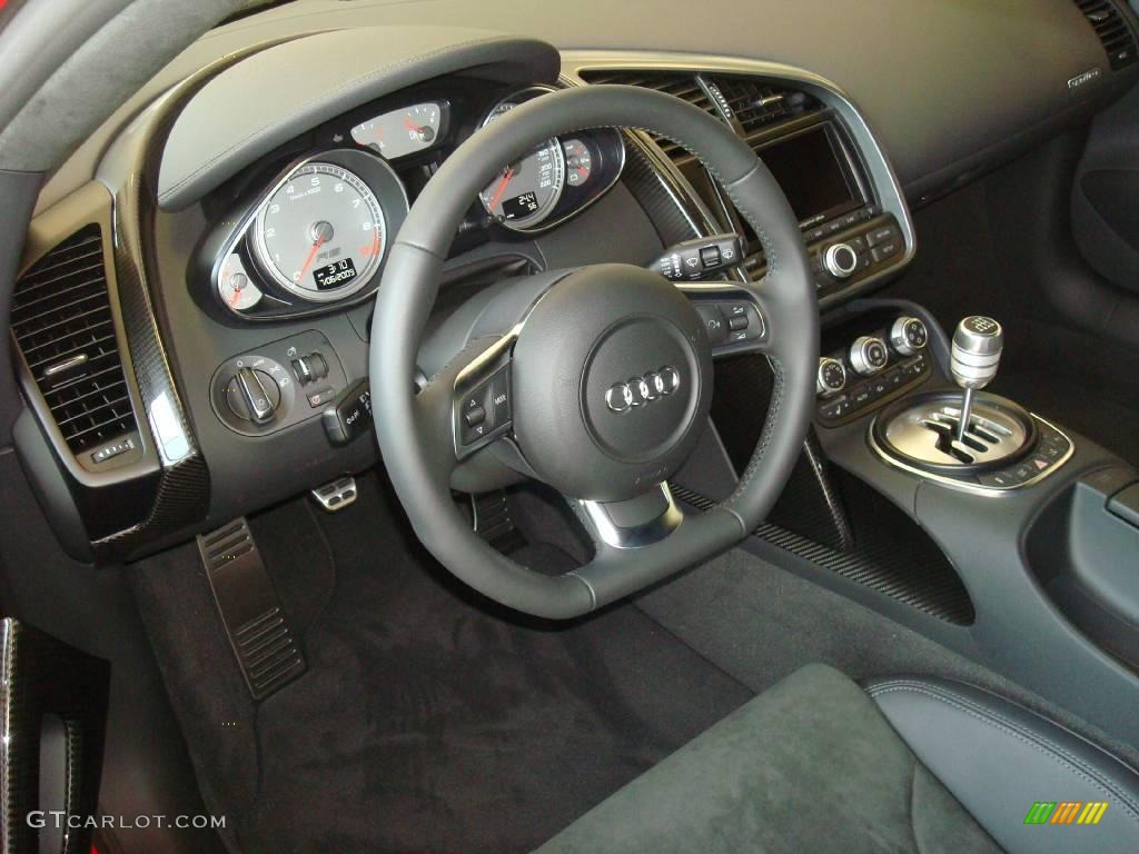 2009 R8 4.2 FSI quattro - Brilliant Red / Black Alcantara/Leather photo #6