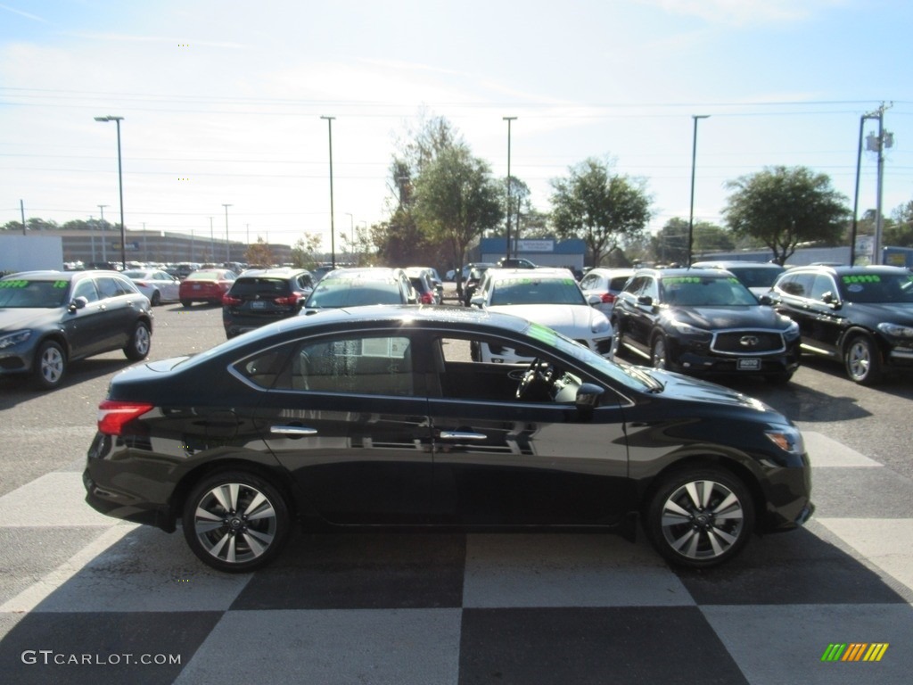 2019 Sentra SV - Super Black / Charcoal photo #3