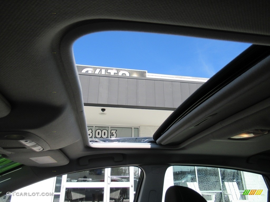 2019 Sentra SV - Super Black / Charcoal photo #14