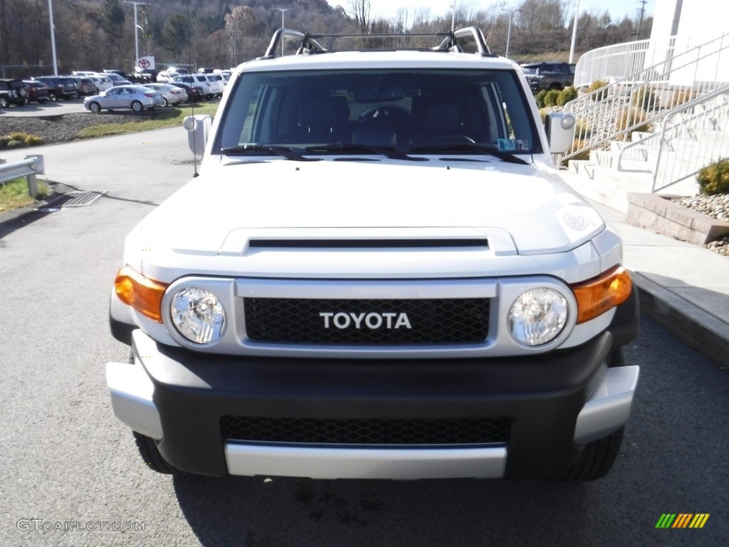 2013 FJ Cruiser  - Iceberg White / Dark Charcoal photo #6