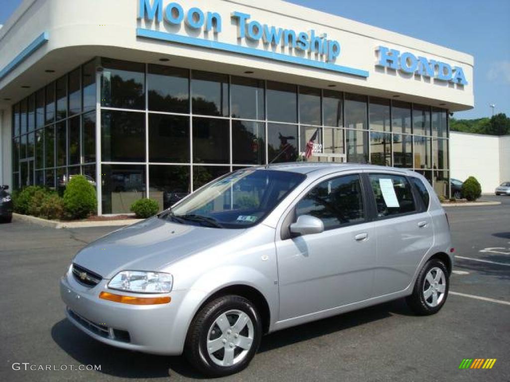 2007 Aveo 5 Hatchback - Cosmic Silver / Charcoal Black photo #1