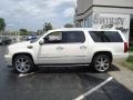 White Diamond - Escalade ESV AWD Photo No. 7