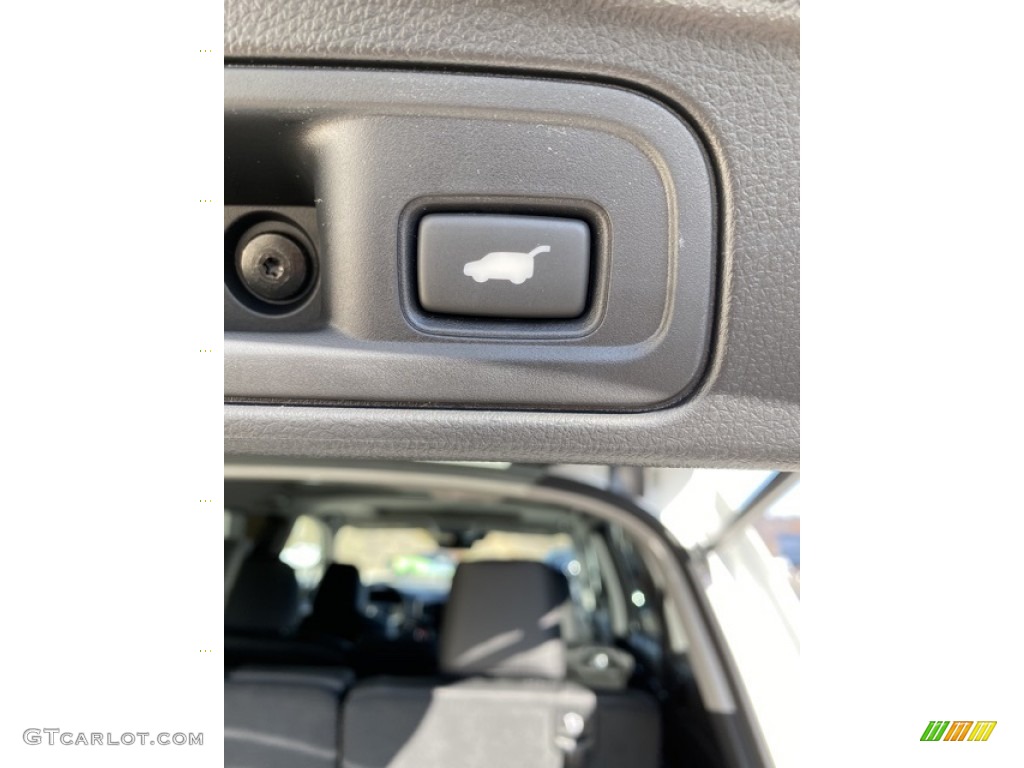 2020 Pilot EX-L AWD - Platinum White Pearl / Black photo #25